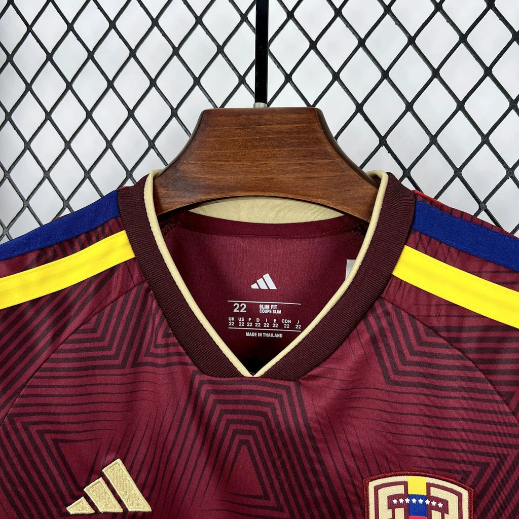 BOOTS SUPPLY Venezuela 2026 Home Kids size - Jerseys